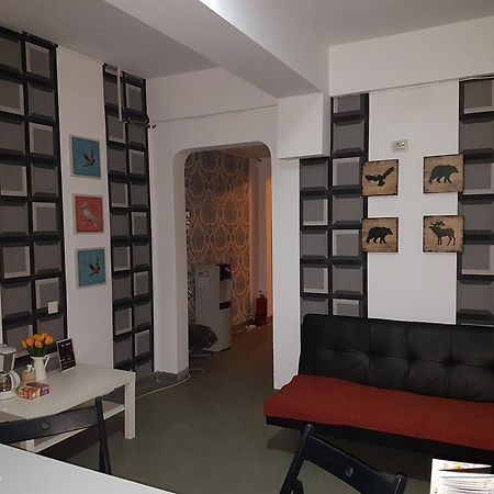 Vogue Hostel Bucharest Exterior photo