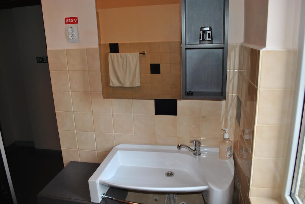 Vogue Hostel Bucharest Room photo