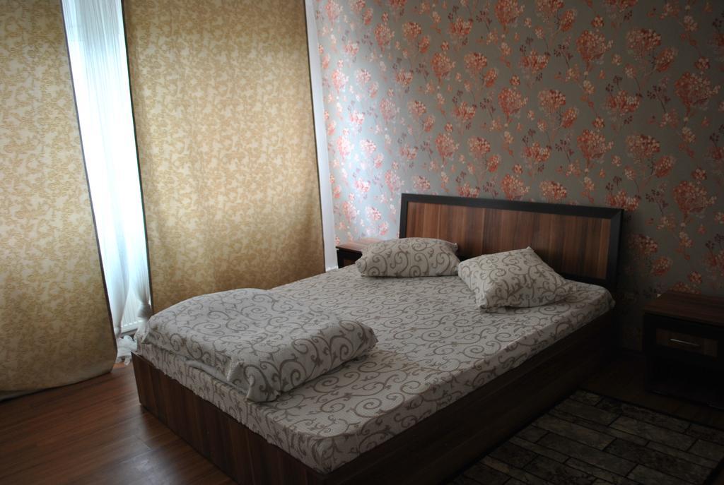 Vogue Hostel Bucharest Exterior photo