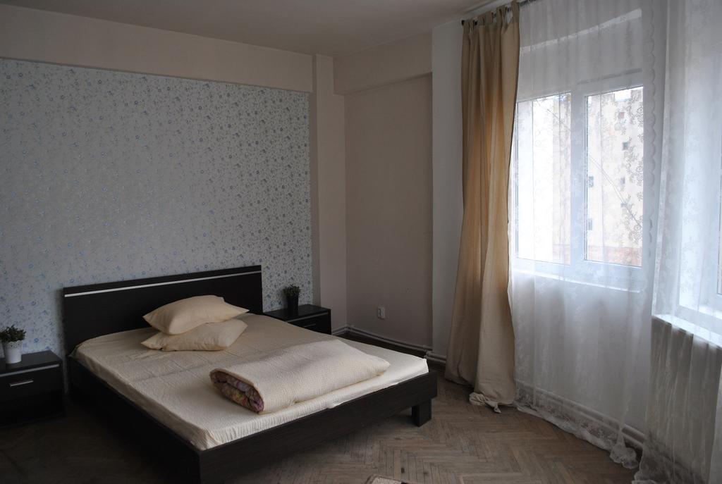 Vogue Hostel Bucharest Room photo